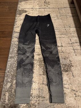 Gymshark Grey Seamless Leggings with Subtle Pattern